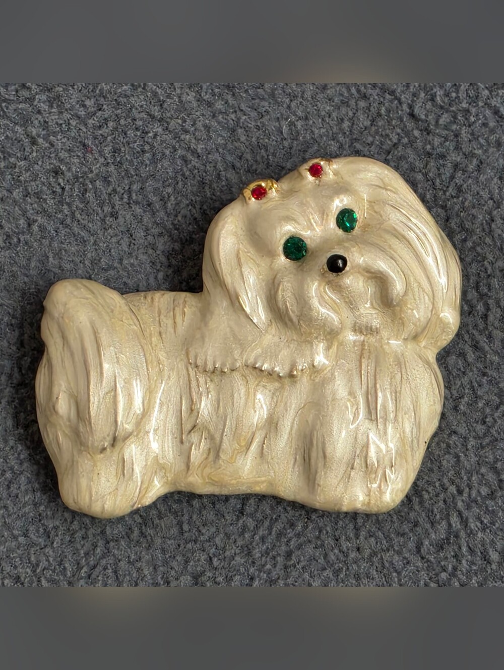 White Maltese Shih Tzu Dog Brooch Green Rhinestone Eyes Red Bows Pin New